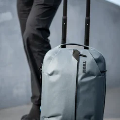 Clearance Thule Aion luggage set bundle