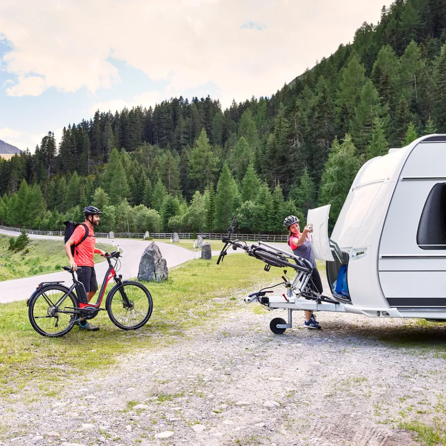 Clearance Thule Caravan Superb Short