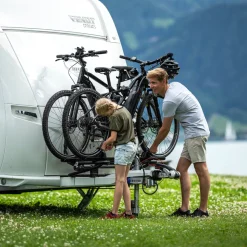 New Thule Caravan Superb XT Short