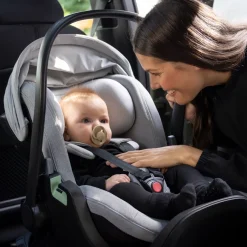 Sale Thule Maple infant car starter bundle