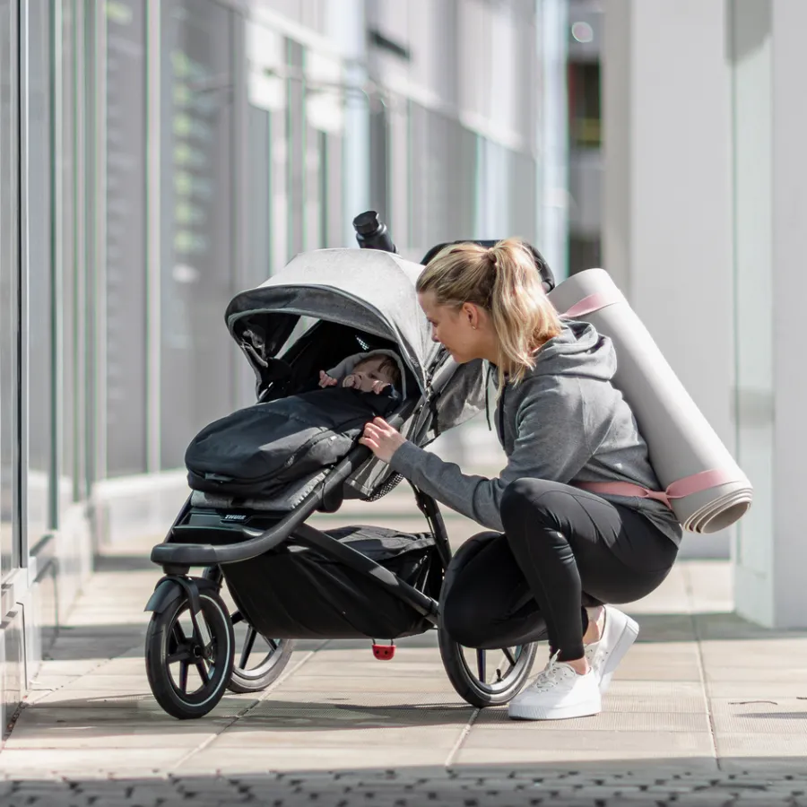 Hot Thule newborn nest