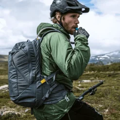 Hot Thule Rail 18L