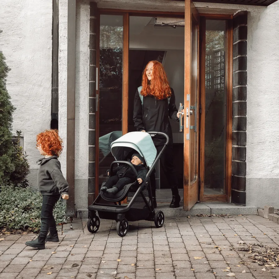 New Thule Shine travel system bundle