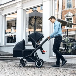 Hot Thule Sleek bassinet