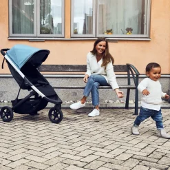 Discount Thule Spring travel system bundle